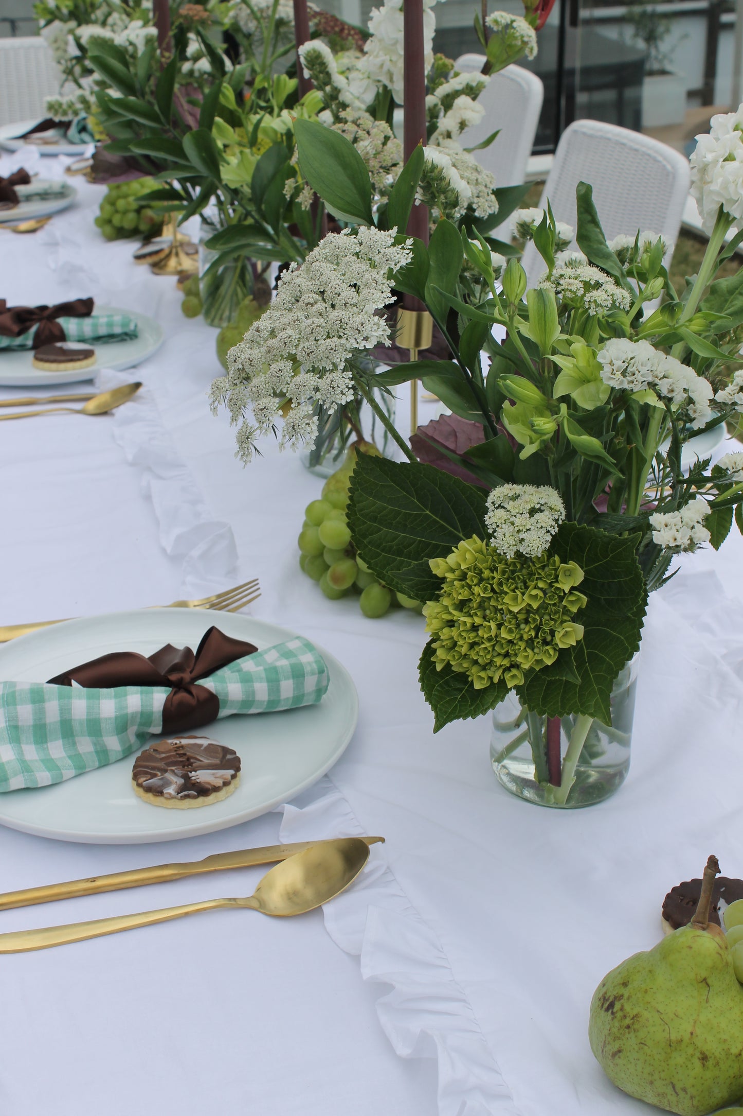Pure White Ruffle Table Runner