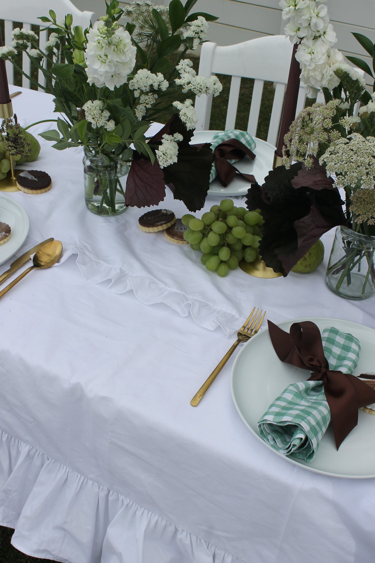 Pure White Ruffle Table Runner
