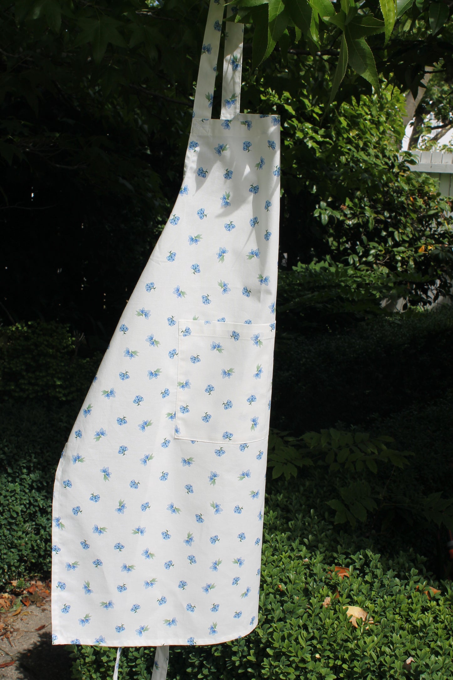 Blue Cottage Floral Apron