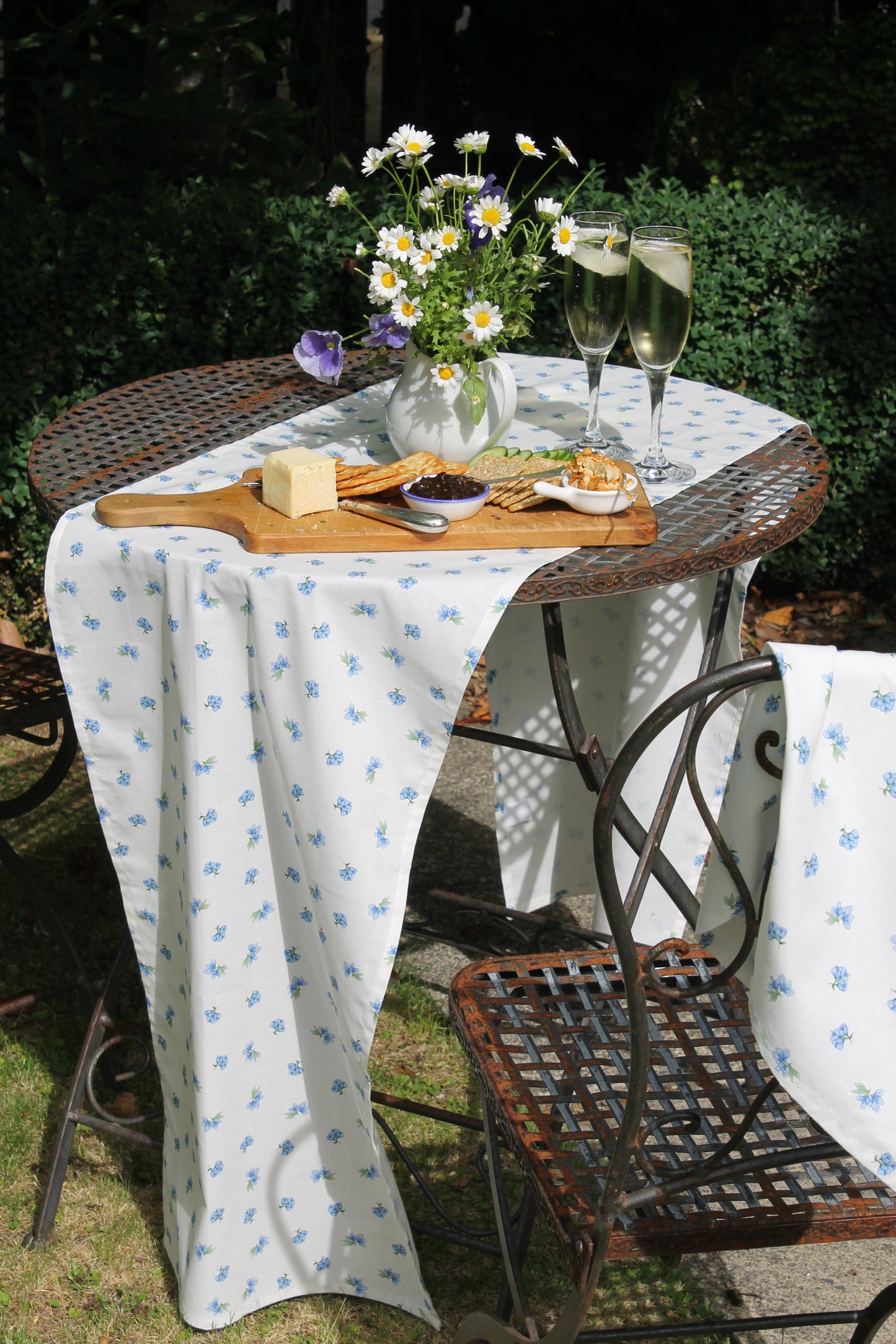 Blue Cottage Floral Table Runner