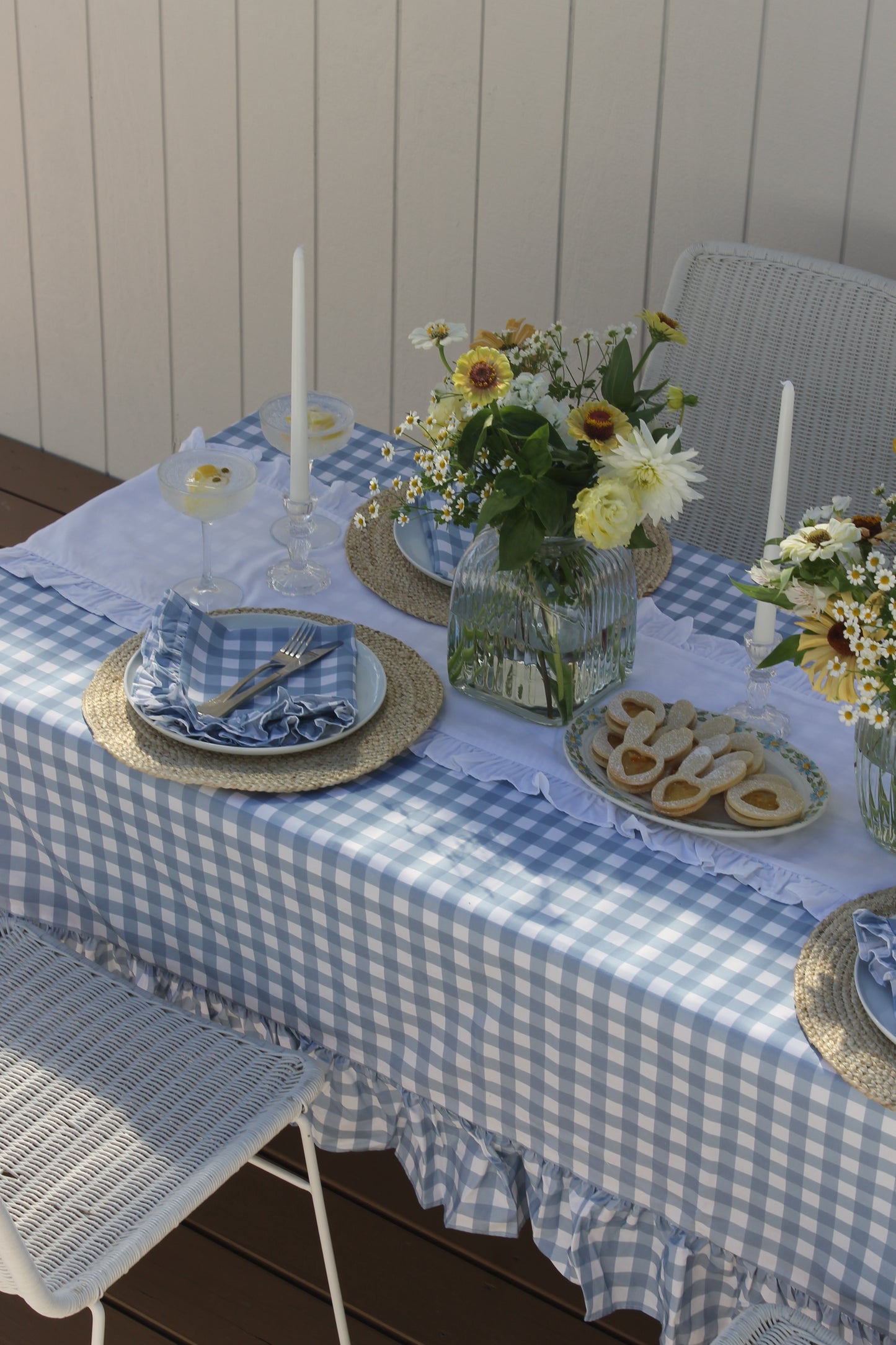 Pure White Ruffle Table Runner
