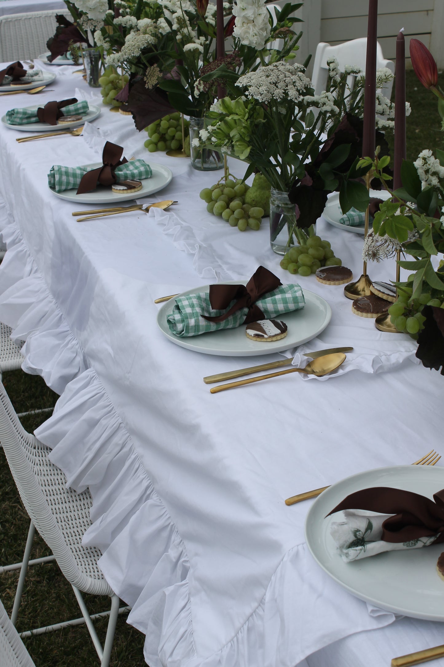 Pure White Cottage Ruffle Tablecloth